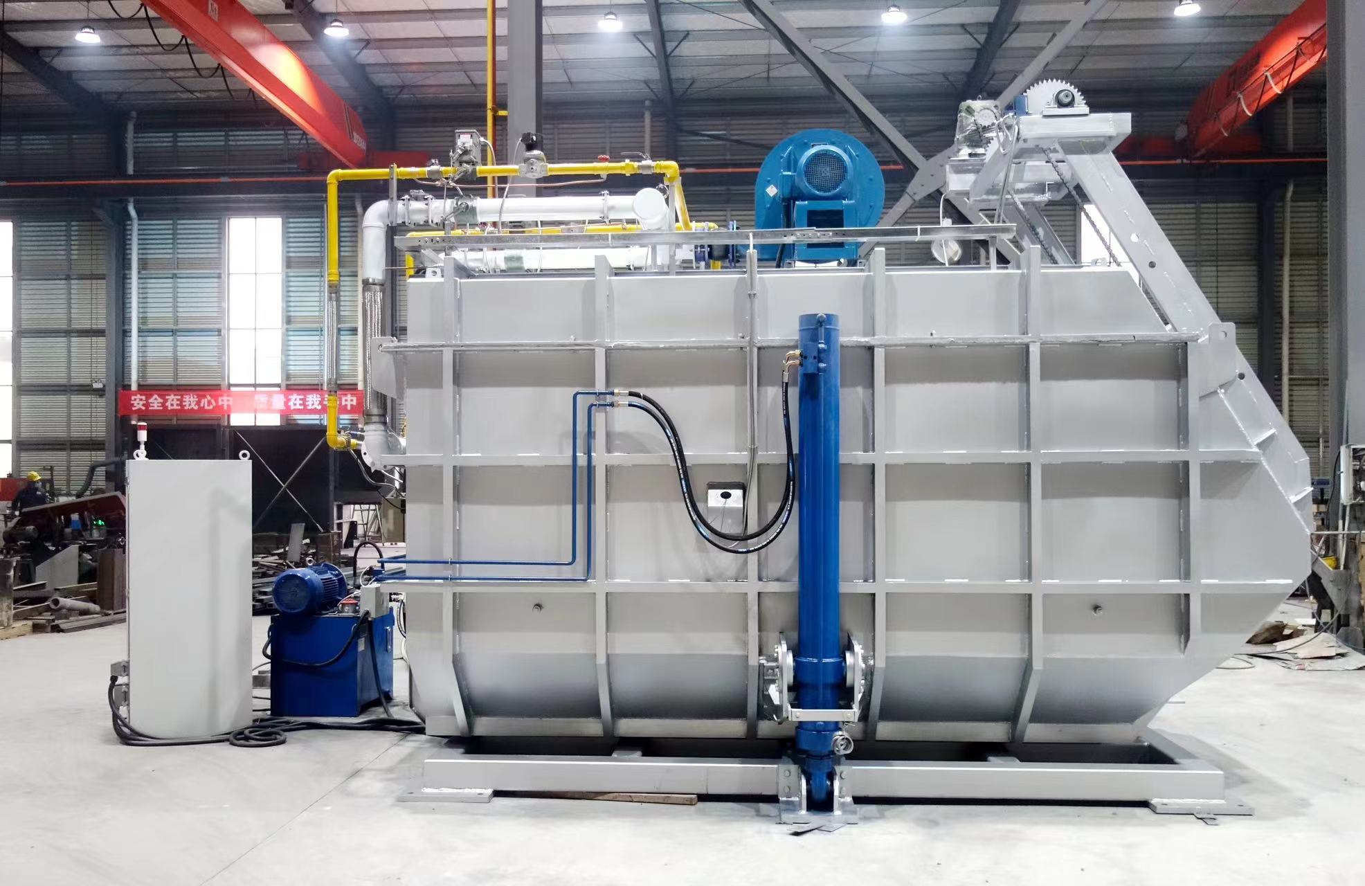 Rectangular aluminum melting furnace